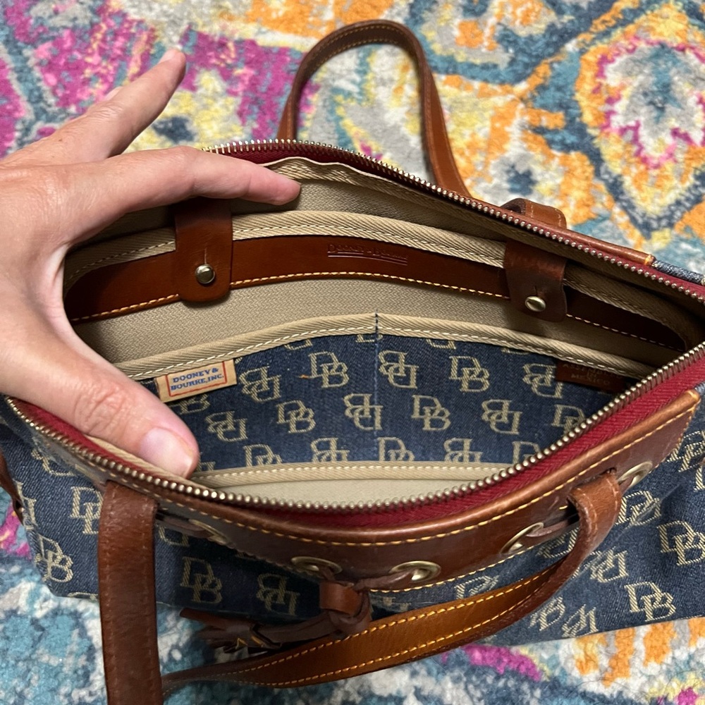 Dooney denim shoulder bag - Picture 6 of 8